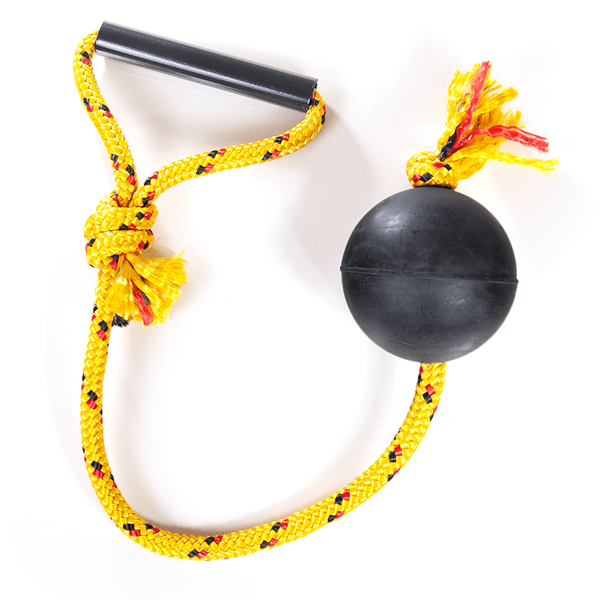 Imagen de PELOTA LCM MACIZA EXTRA FUERTE CON CUERDA 80MM