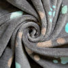 Imagen de Manta para mascotas gris huellitas pasteles AlliSandro 100x80cm